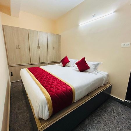 Y Stay Homestay Tirupati Bagian luar foto