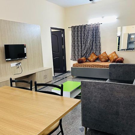 Y Stay Homestay Tirupati Bagian luar foto